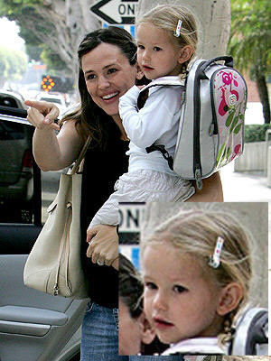 Ribbies-Hair-Clip-VioletAfflect-JenniferGarner_large